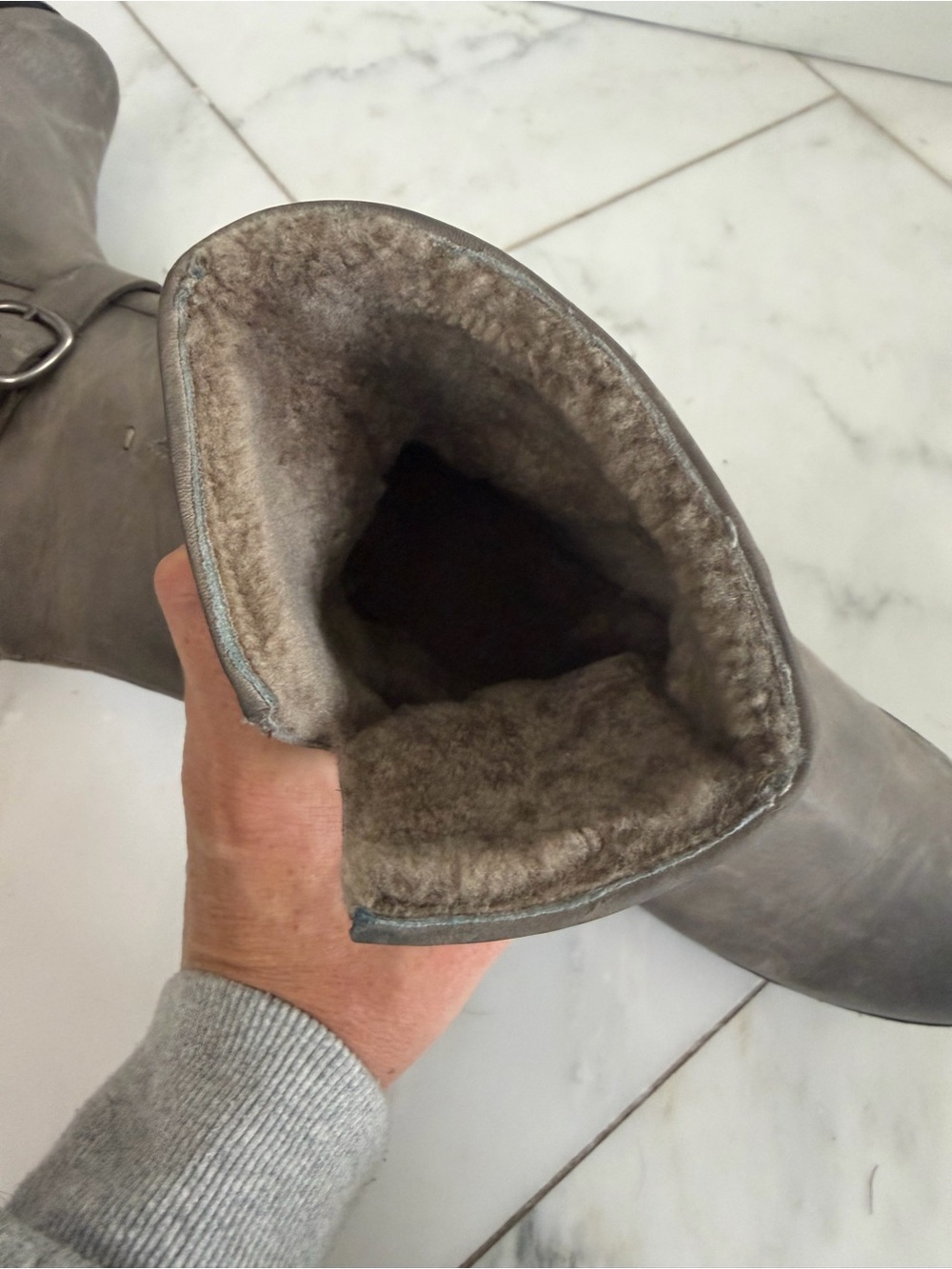 Frye Veronica Shearling Gray leather Pull On Low Heel Ankle Boot Women’s size 8 - Picture 7 of 10